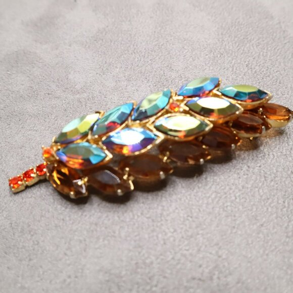 Juliana Rhinestone Leaf Brooch: Vintage 1960s Fall Statement Pin - Picture 10 of 11